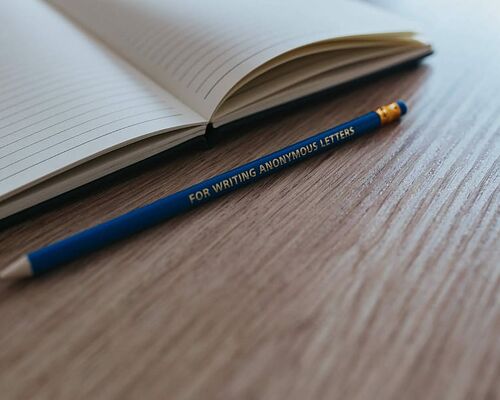 copy-space-notebook-wooden-journal