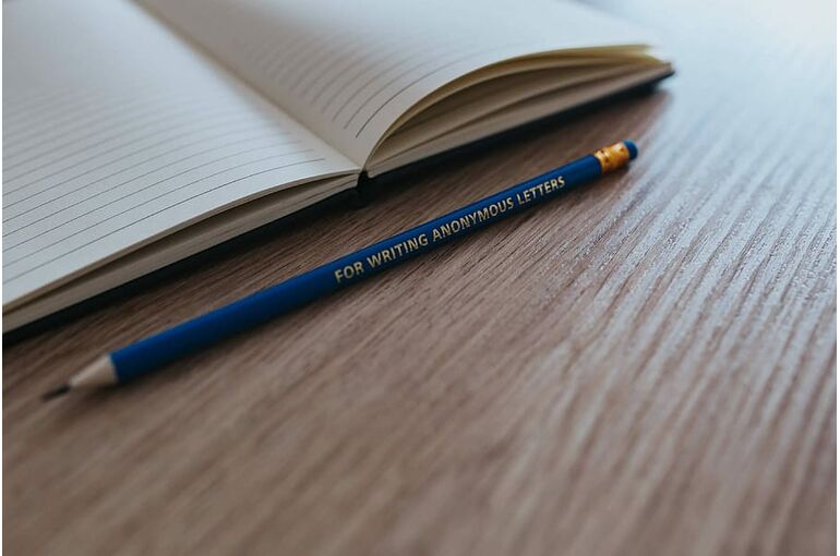 copy-space-notebook-wooden-journal